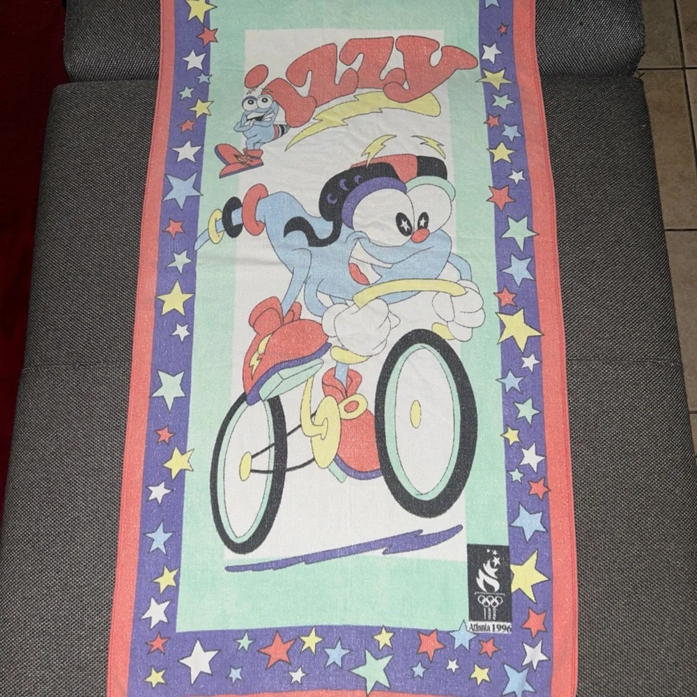 Rare 1996 Atlanta Olympics Colorful Izzy Olympic Display Towel